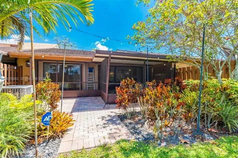 828 NW 79th Terrace Plantation FL 33324
