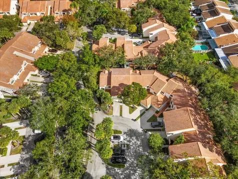 3400 Emerald Oaks Drive Hollywood FL 33021