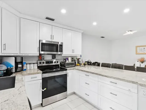 3400 Emerald Oaks Drive Hollywood FL 33021