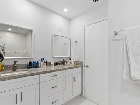3400 Emerald Oaks Drive Hollywood FL 33021