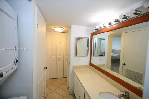 600 NE 36th Street Miami FL 33137