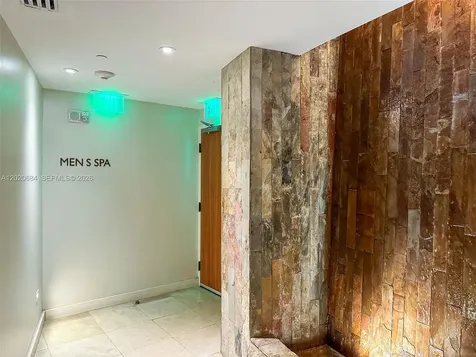 6801 Collins Avenue Miami Beach FL 33141