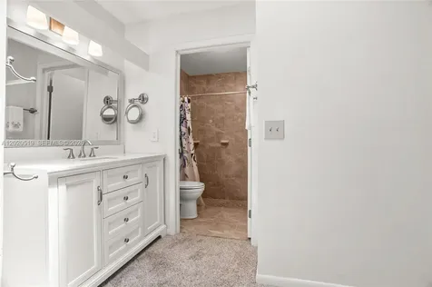1070 Cedar Creek Way Davie FL 33325