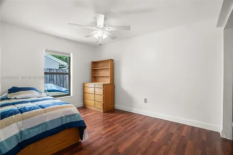 1070 Cedar Creek Way Davie FL 33325