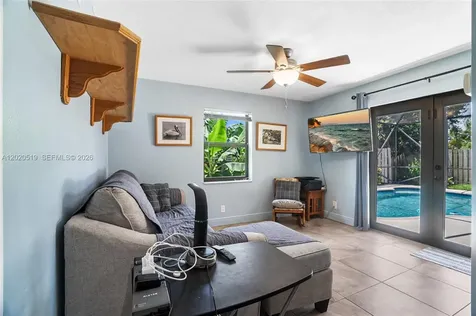 1070 Cedar Creek Way Davie FL 33325