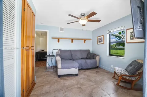 1070 Cedar Creek Way Davie FL 33325