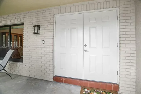 1070 Cedar Creek Way Davie FL 33325