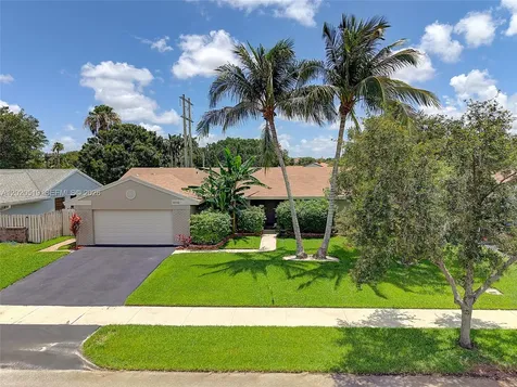 1070 Cedar Creek Way Davie FL 33325