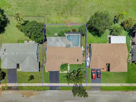 1070 Cedar Creek Way Davie FL 33325