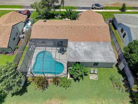 1070 Cedar Creek Way Davie FL 33325