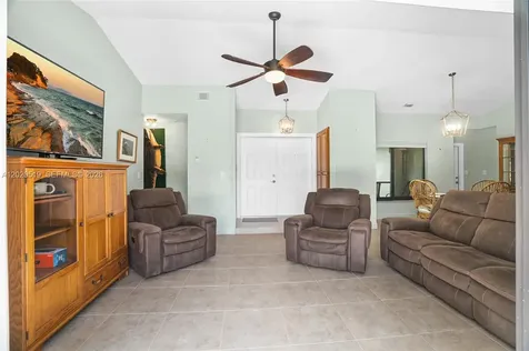 1070 Cedar Creek Way Davie FL 33325