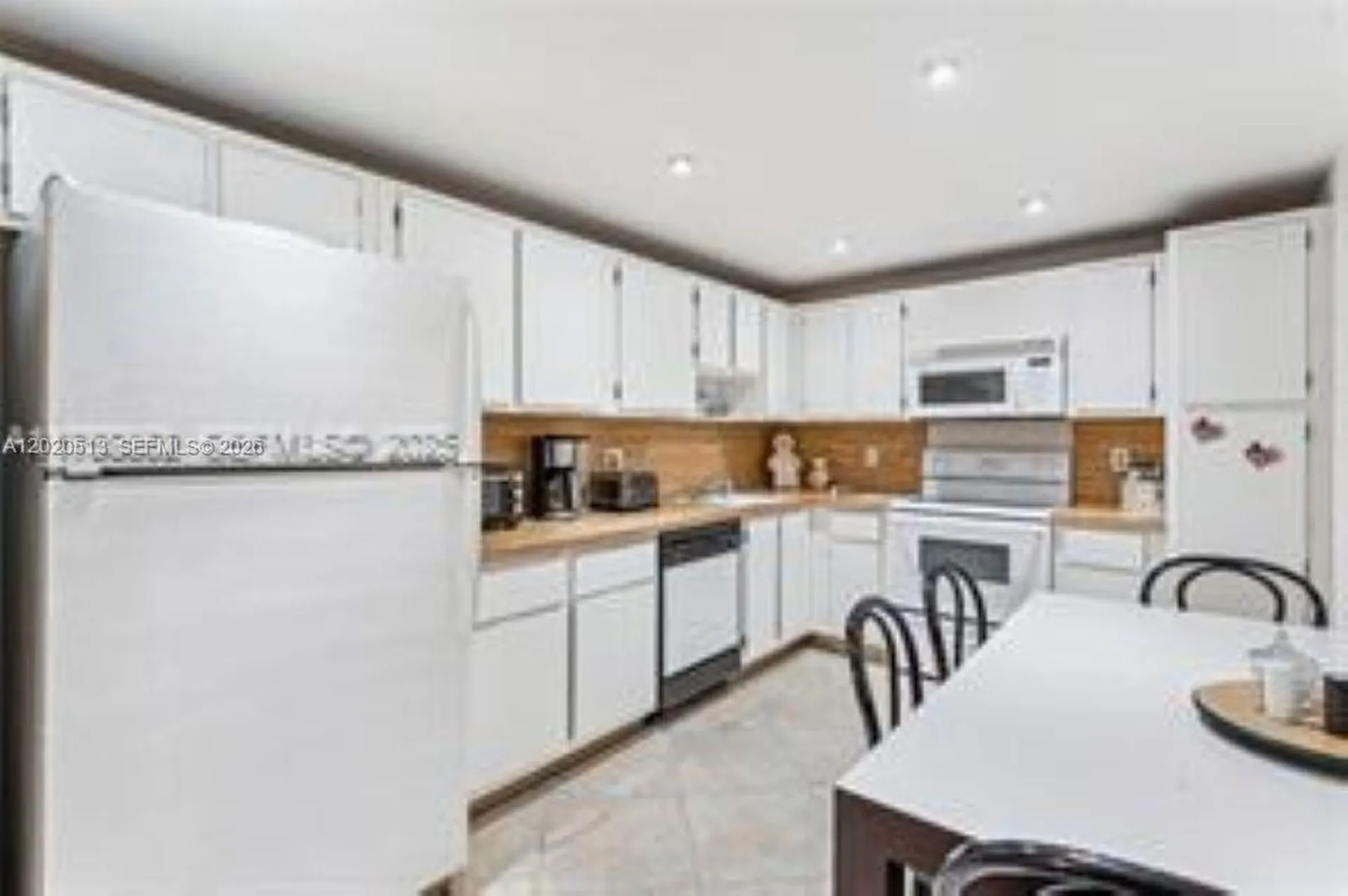 3800 Oaks Clubhouse Drive Pompano Beach FL 33069
