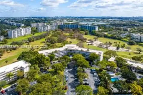 3800 Oaks Clubhouse Drive Pompano Beach FL 33069