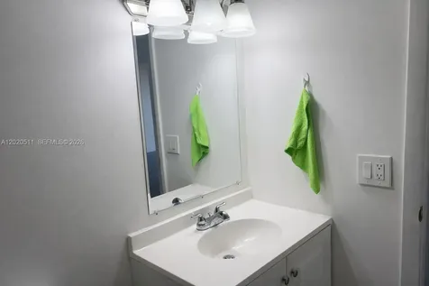 496 NW 165th Miami FL 33169