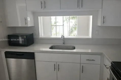 496 NW 165th Miami FL 33169