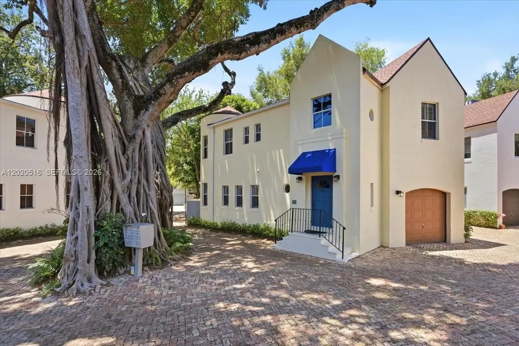 2917 Jackson Avenue Miami FL 33133