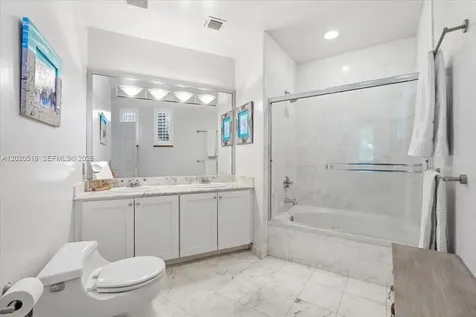 2917 Jackson Avenue Miami FL 33133