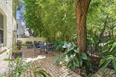 2917 Jackson Avenue Miami FL 33133