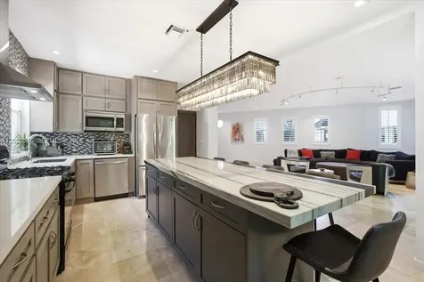 2917 Jackson Avenue Miami FL 33133