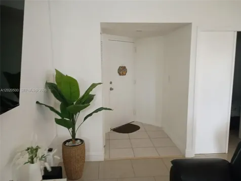 8275 SW 152nd Avenue Miami FL 33193