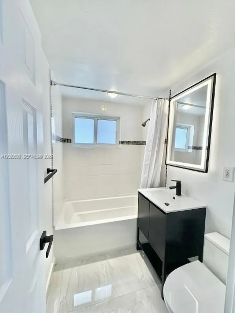 2430 Key Largo Lane Fort Lauderdale FL 33312