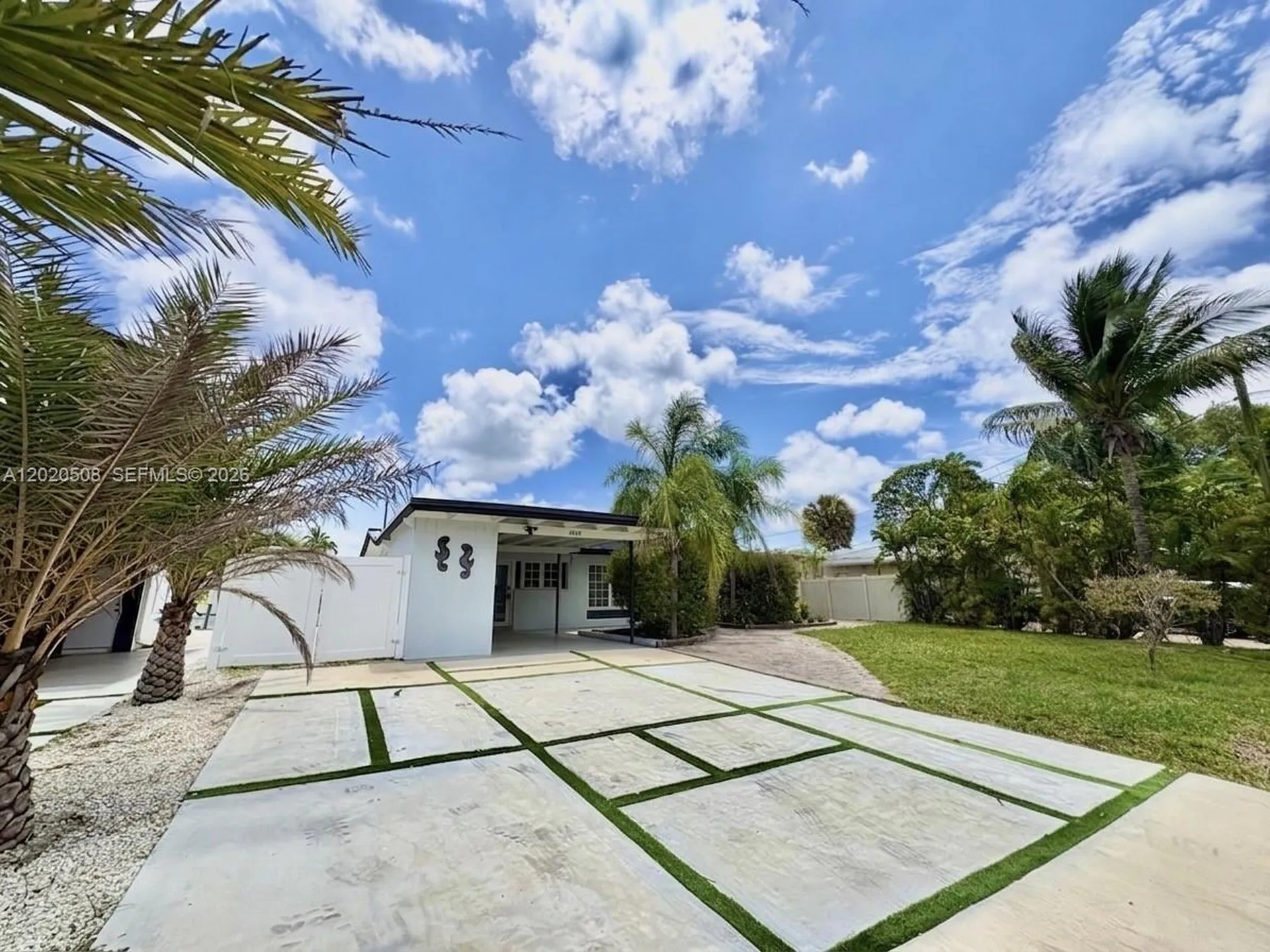 2430 Key Largo Lane Fort Lauderdale FL 33312