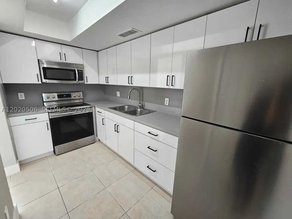 13700 NE 6th Avenue North Miami FL 33161