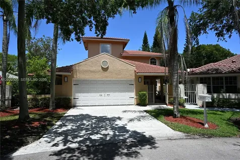2125 Harbor Way Weston FL 33326