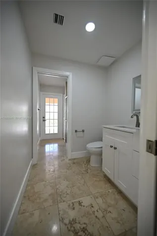 2125 Harbor Way Weston FL 33326