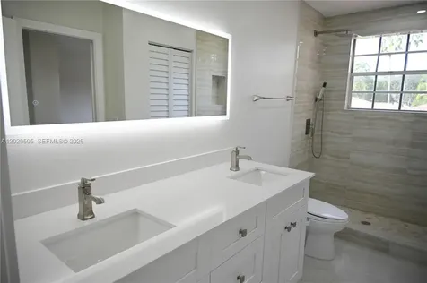 2125 Harbor Way Weston FL 33326
