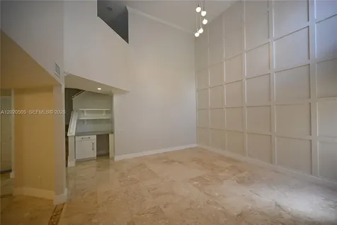 2125 Harbor Way Weston FL 33326