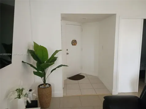 8275 SW 152nd Avenue Miami FL 33193