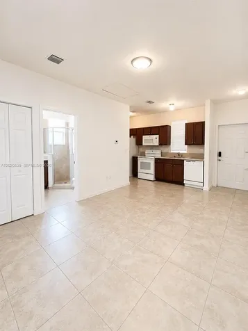17001 SW 96th Street Miami FL 33196
