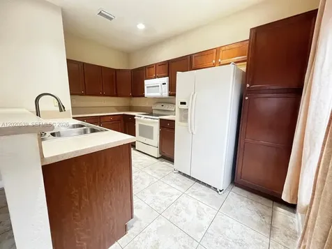 17001 SW 96th Street Miami FL 33196