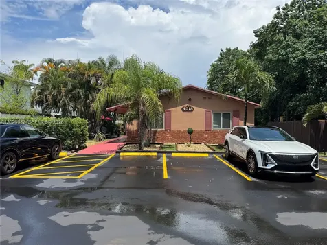 4518 SW 33rd Avenue Dania Beach FL 33312