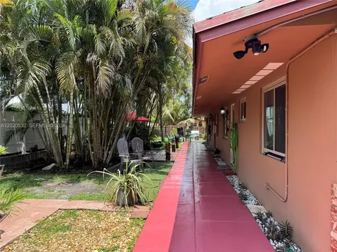 4518 SW 33rd Avenue Dania Beach FL 33312