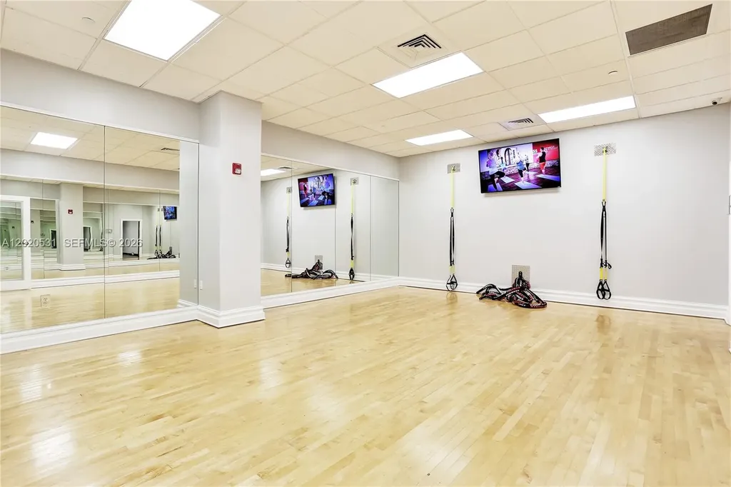 2501 S Ocean Drive Hollywood FL 33019
