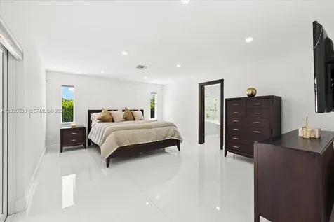 11600 SW 1st Street Plantation FL 33325