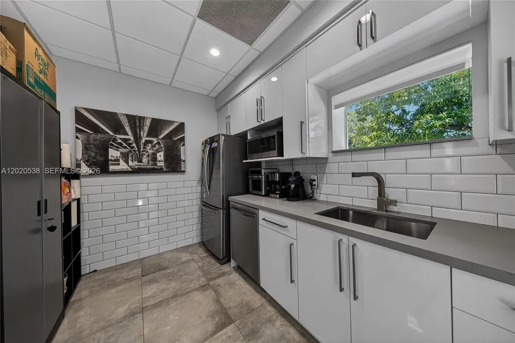 1327 SE 2nd Avenue Fort Lauderdale FL 33316