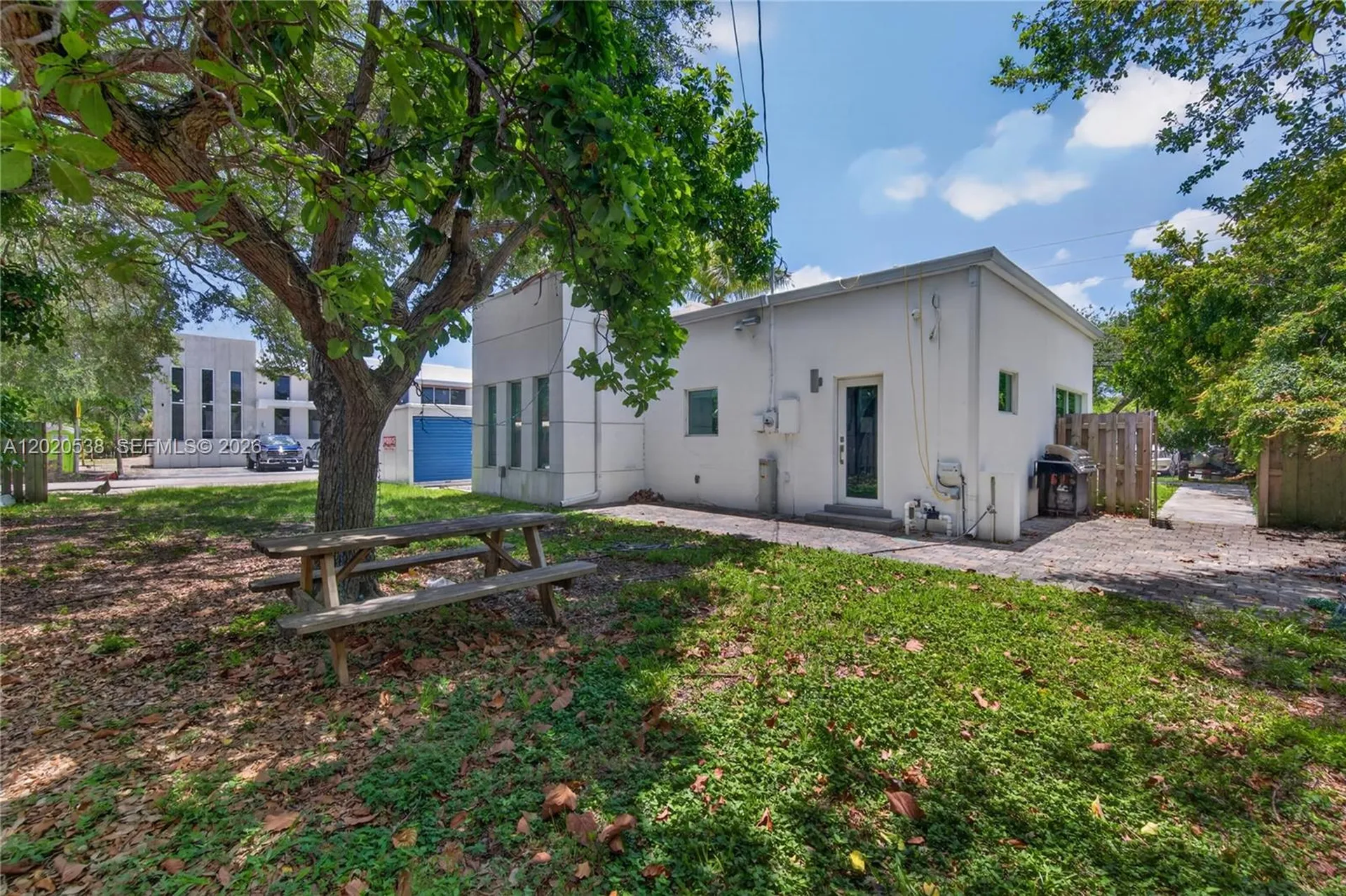 1327 SE 2nd Avenue Fort Lauderdale FL 33316