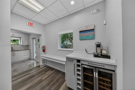 1327 SE 2nd Avenue Fort Lauderdale FL 33316
