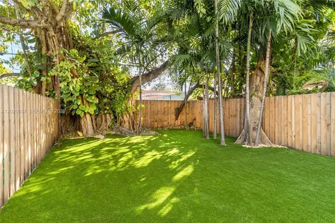 3362 SW 23rd Terrace Miami FL 33145