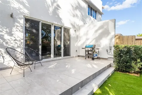 3362 SW 23rd Terrace Miami FL 33145