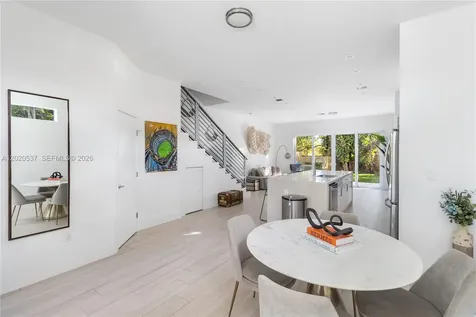 3362 SW 23rd Terrace Miami FL 33145