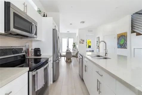 3362 SW 23rd Terrace Miami FL 33145