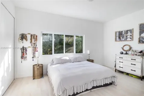 3362 SW 23rd Terrace Miami FL 33145