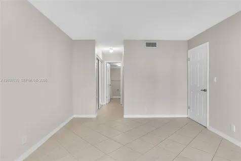 100 Lakeview Drive Weston FL 33326