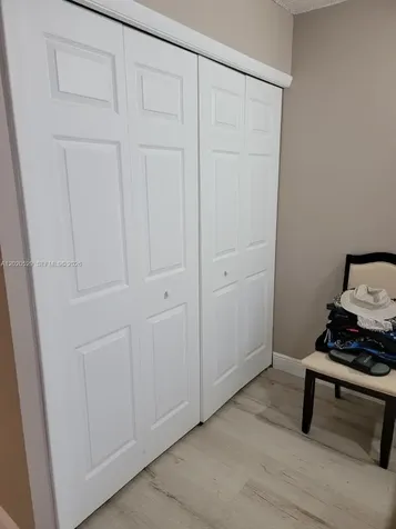 220 Lakeview Drive Weston FL 33326