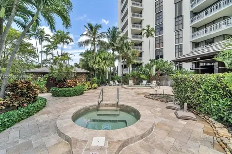1000 Quayside Terrace Miami FL 33138