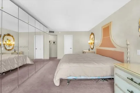 1000 Quayside Terrace Miami FL 33138